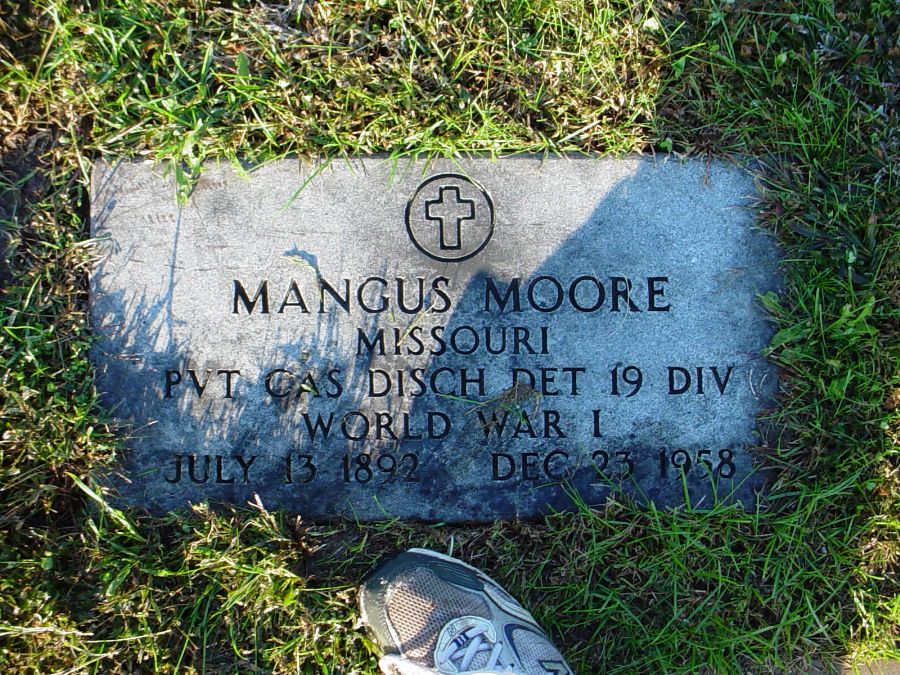  Mangus Moore Headstone Photo, Auxvasse Cemetery, Callaway County genealogy