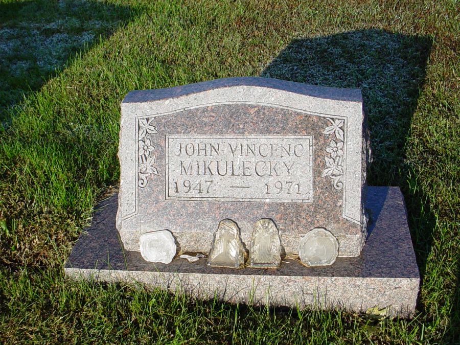  John V. Mikulecky Headstone Photo, Auxvasse Cemetery, Callaway County genealogy
