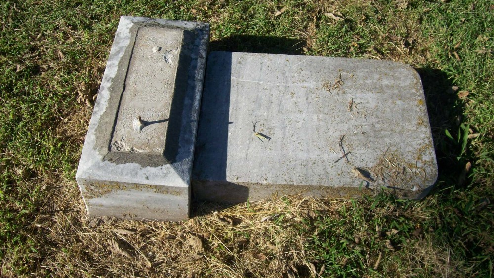  Leone & Lillian Morris Headstone Photo, Boydsville Christian Church Cemetery, Callaway County genealogy