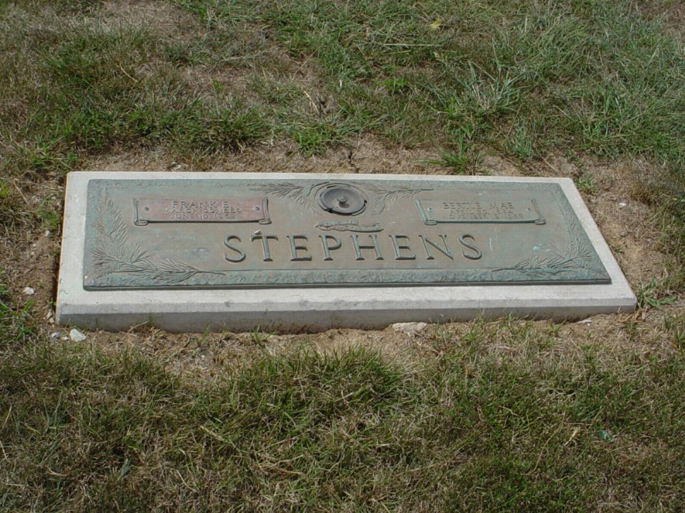  Frank E. Stephens & Bertie Mae Herring Headstone Photo, Callaway Memorial Gardens, Callaway County genealogy