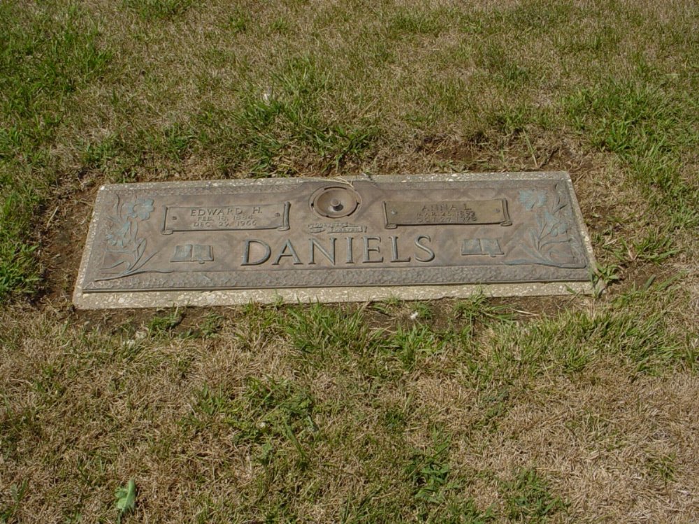  Edward H. Daniels and Anna L. Cains Headstone Photo, Callaway Memorial Gardens, Callaway County genealogy