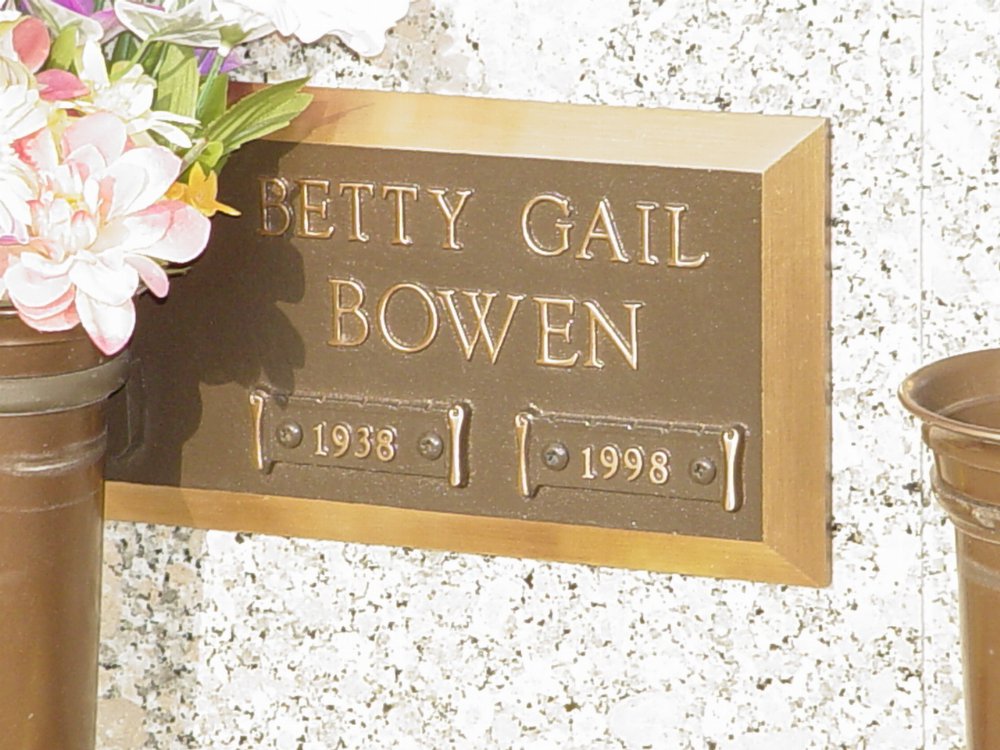  Betty Gail Bowen