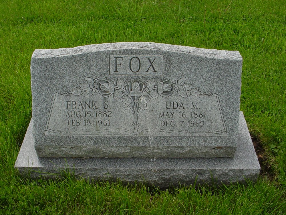  Frank S. Fox & Uda M. Oliver Headstone Photo, Williamsburg Cemetery, Callaway County genealogy