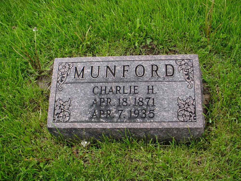  Charlie H. Munford