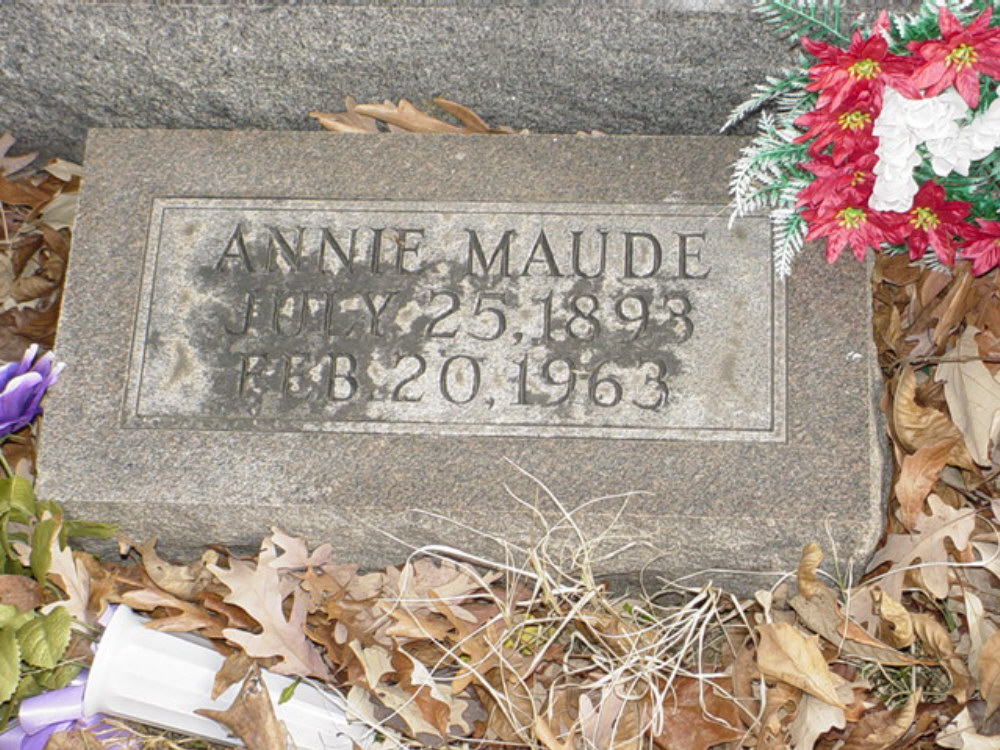  Annie Maude Smith