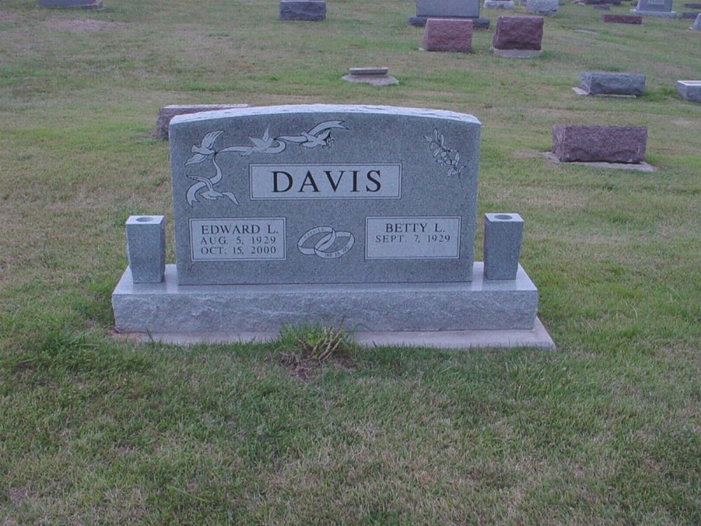  Edward L. Davis Headstone Photo, Hillcrest Cemetery, Callaway County genealogy