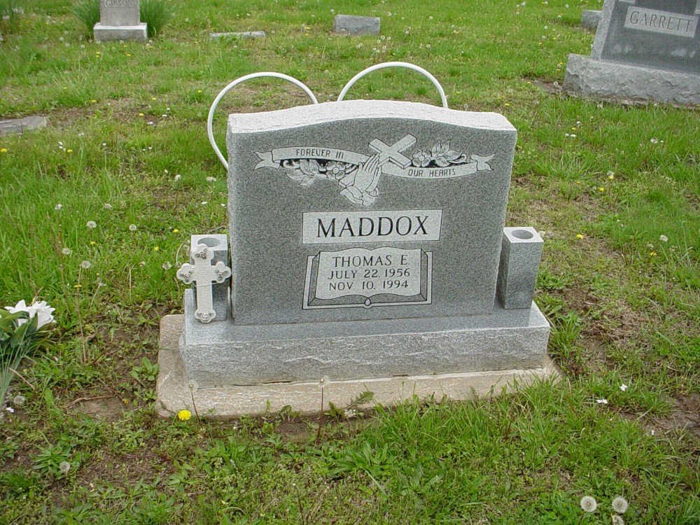  Thomas E. Maddox Headstone Photo, Hillcrest Cemetery, Callaway County genealogy