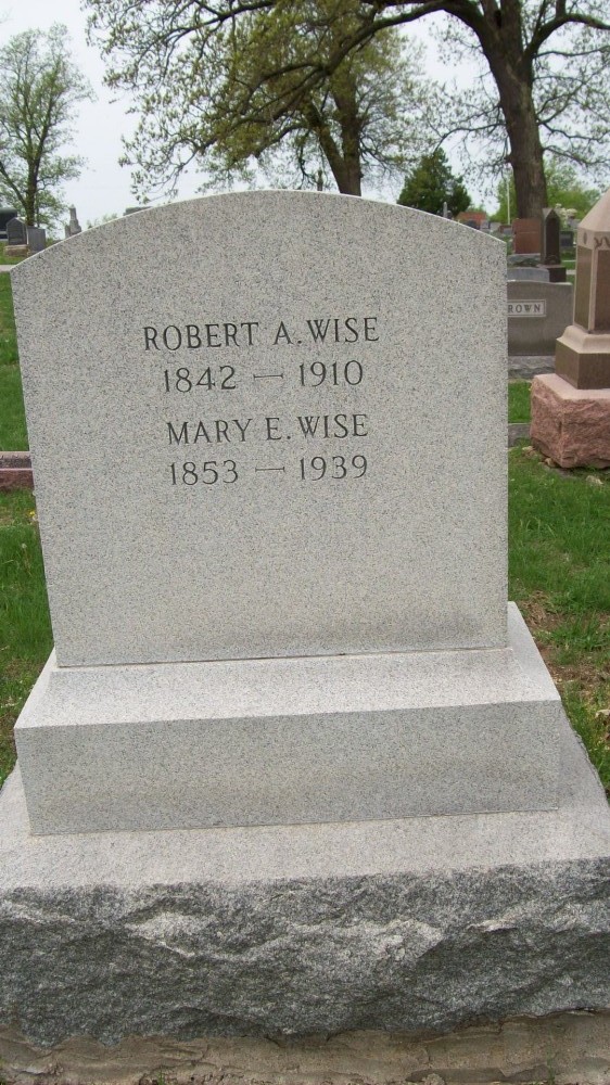  Robert Wise and Mary Collier
