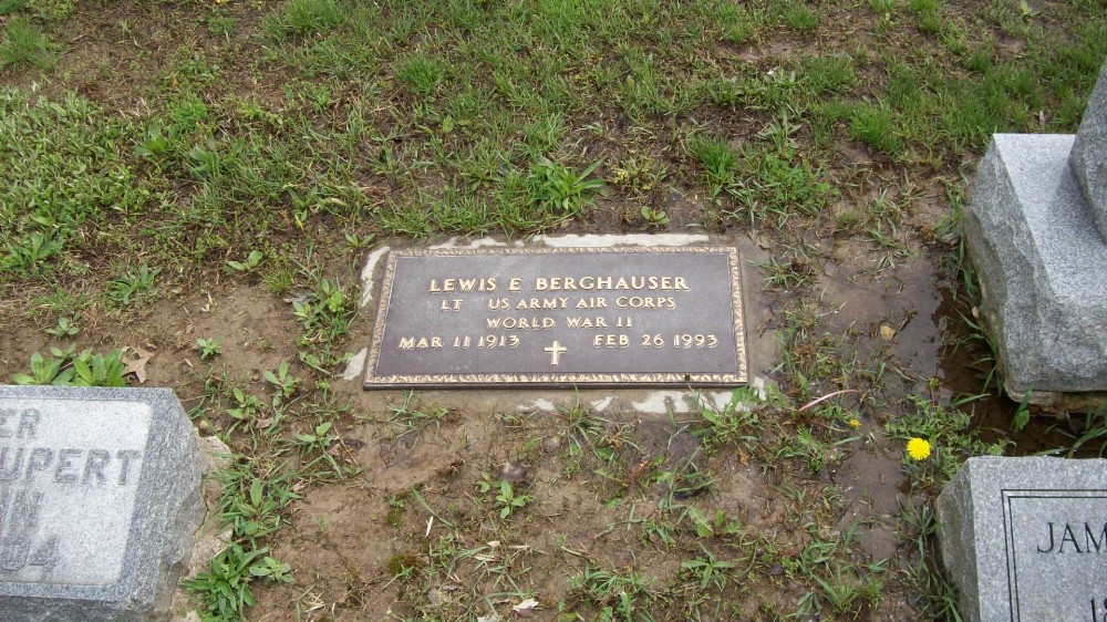  Lewis Edward Berghauser Headstone Photo, Hillcrest Cemetery, Callaway County genealogy