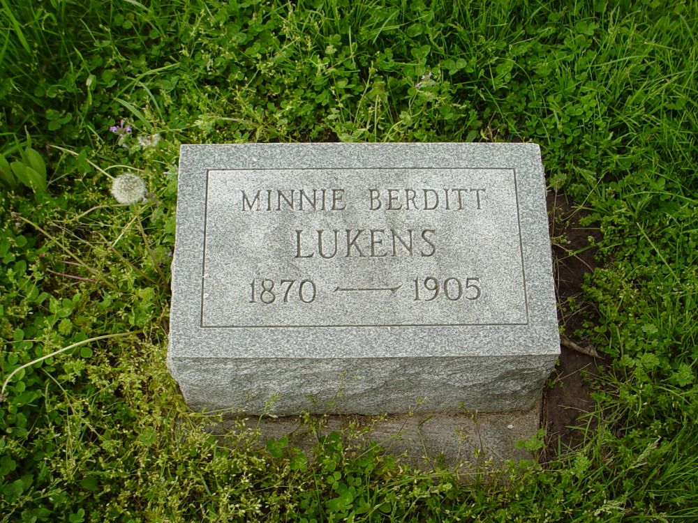  Minnie Berditt Lukens
